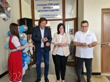 Образование за професиите на бъдещето в ПГЕЕ: Нова зона по роботика, киберфизични системи и високотехнологични класни стаи