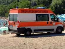 Наша интелектуалка почина на нудисткия плаж в Лозенец