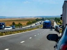 Затвориха магистрала "Тракия" 70 км преди морето