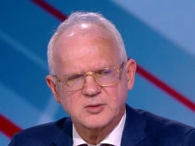 Велев: Държавният служител получава значително повече "чисти" пари от работещия в частния сектор при равна брутна заплата