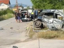Тежка катастрофа в Софийско, автомобил е разпилян до неузнаваемост