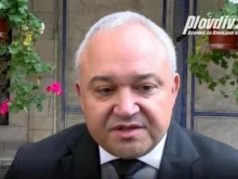 Демерджиев за мантинелите: Купуваме по-скъпо от съседите, а празен тир ги мачка