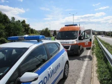Дете овладя кола на магистрала "Струма", след като майка му припаднала зад волана