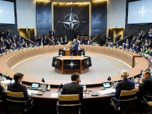 Броени дни преди срещата на върха НАТО няма решение за финансиране на Украйна през следващите години