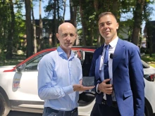 "Баба Алино" стигна до Бундестага: Германски депутат инспектира незаконния комплекс на КУБ