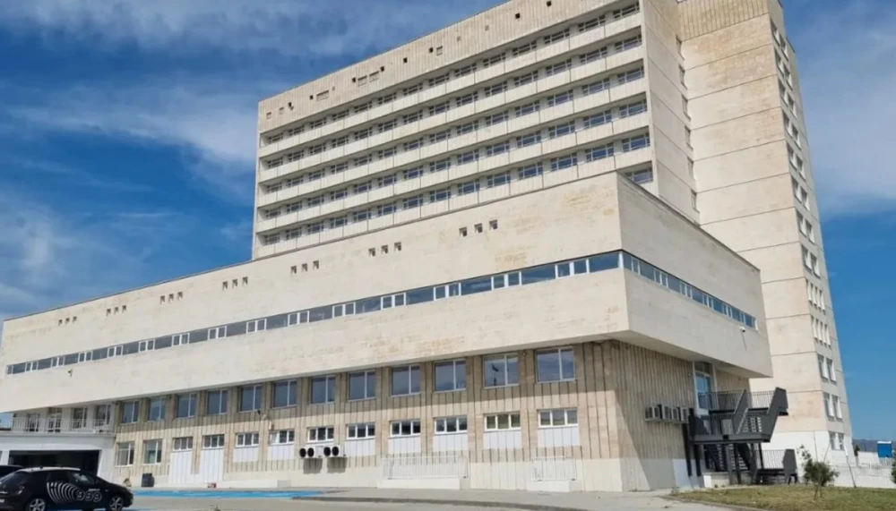 Новият корпус на болницата в Ямбол