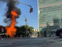 Мъж се самозапали до централата на ООН в Ню Йорк