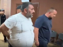 Оковани в белезници: В съда в Пловдив доведоха четирима от ударената схема за милиони