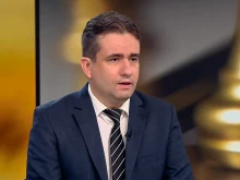 Божанов: Нито Атанасова, нито Пеевски са декларирали каквото и да било. Това е формално нарушение, което може да бъде оценено и като престъпление