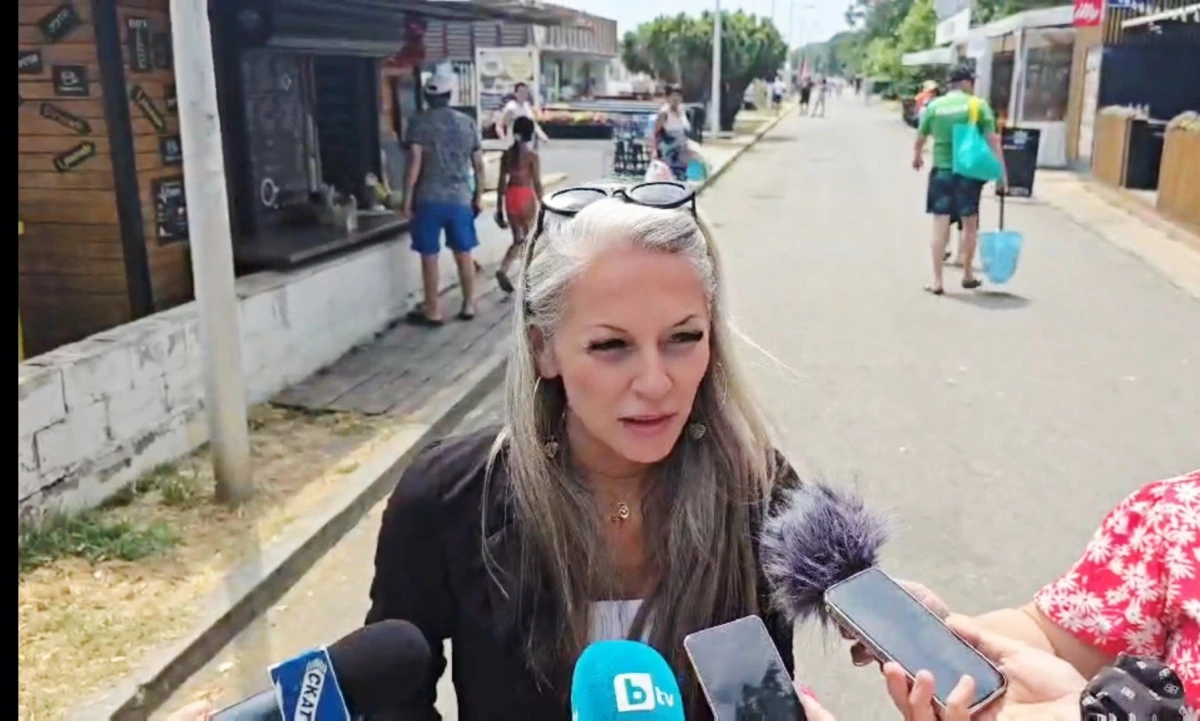 Екипи от Националната агенция за приходите провериха над 330 търговски