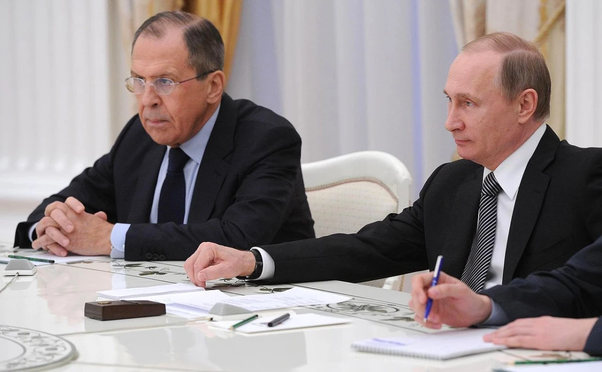 Руският президент Владимир Путин поздрави американския си колега Доналд Тръмп