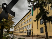 Училището на двете удавени деца в Струма потъна в скръб