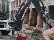 Частен строеж остави стотици пловдивчани без вода и ток
