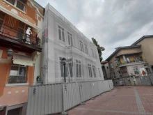 Реставрират фасадата на още една знакова къща в центъра на Пловдив