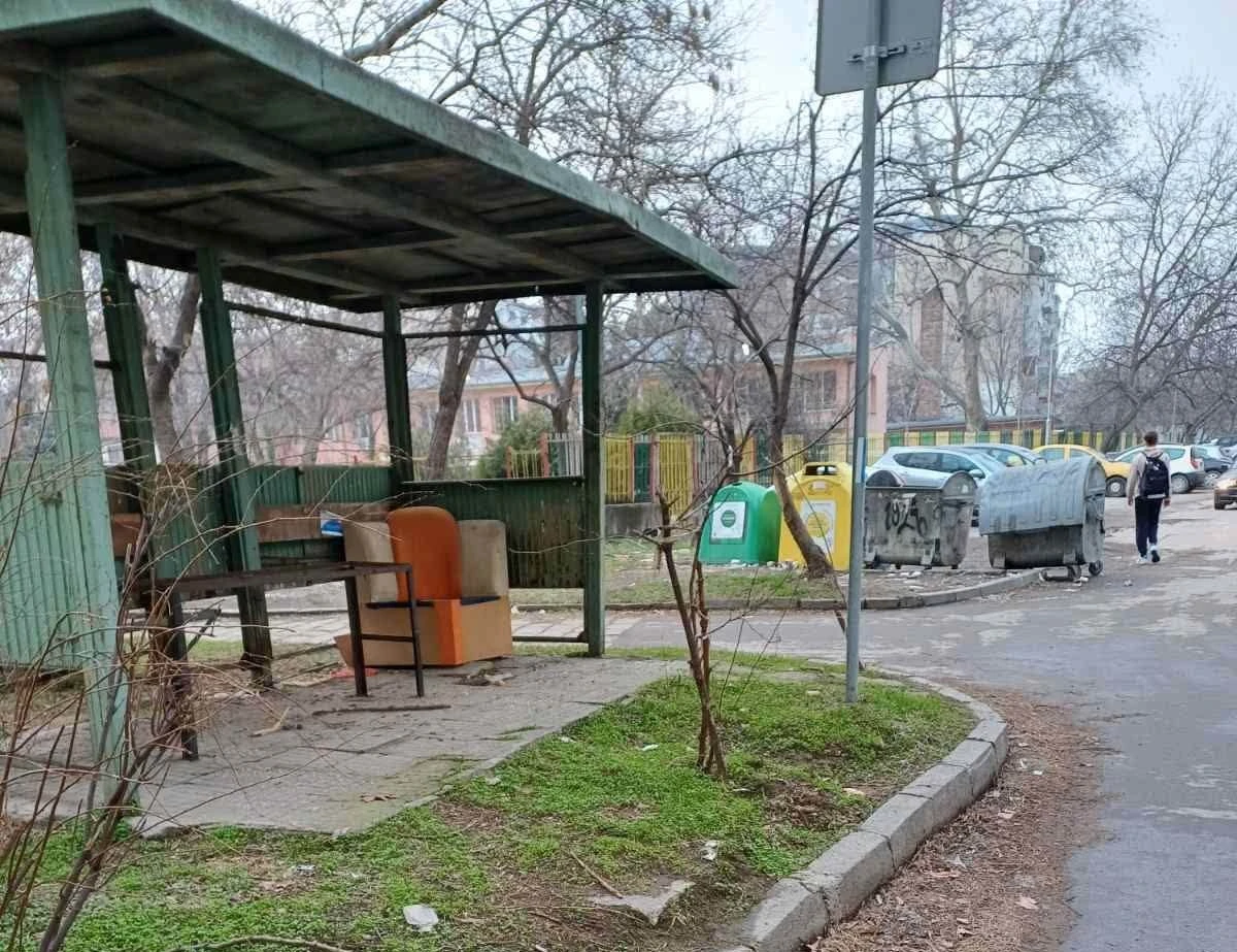 Разчистват изоставени обекти в "Западен"