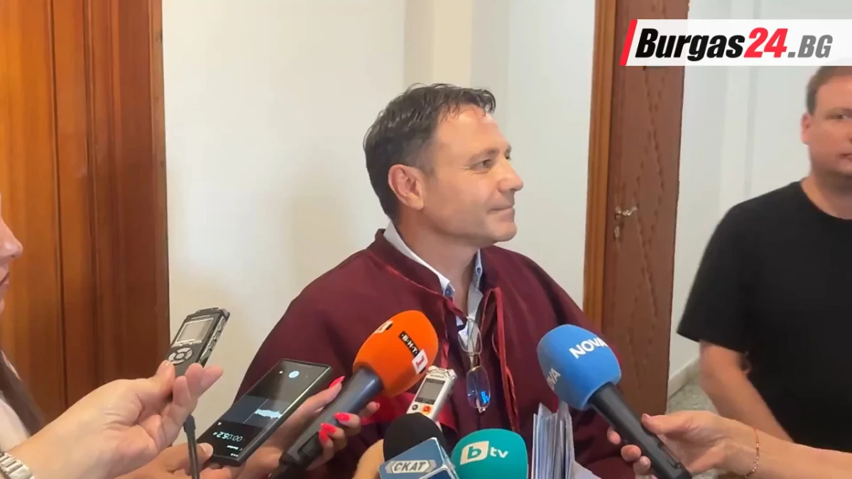 Случаят касае възлагане на обществена поръчка за възлагане на външна