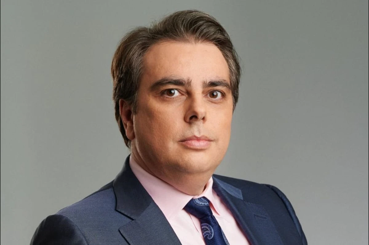 Лидерът на Продължаваме Промяната представи четвърта част от поредицата си
