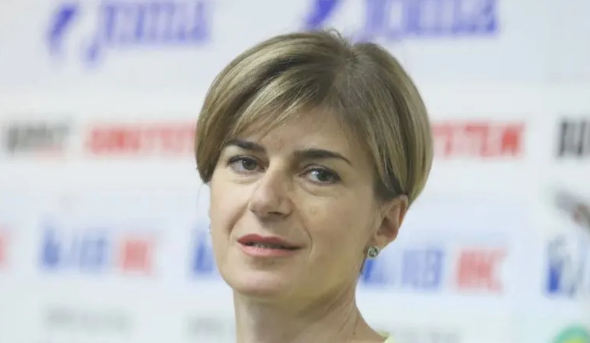 Екатерина Дафовска катастрофира на АМ"Тракия": Колата на олимпийската шампионка се обърна край Ямбол