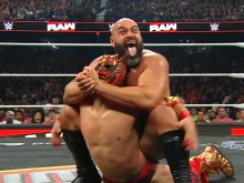 Русев най-накрая победи в WWE