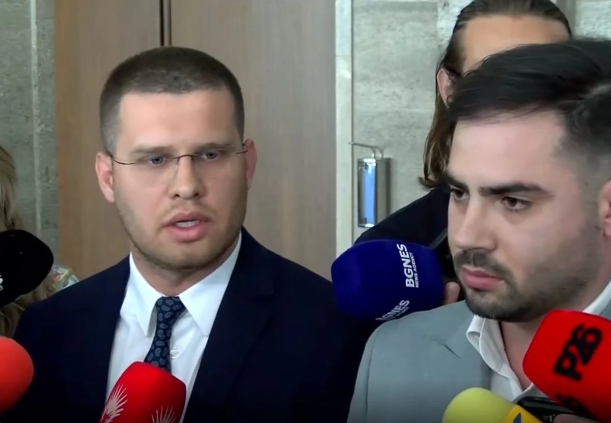 Прогресивна България  дойде на власт с формата на смесеното гласуване