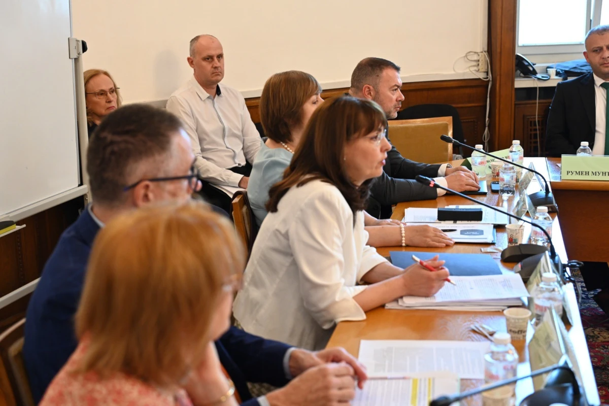 Над 315 8 млн евро повече за социални плащания са