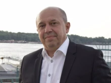 Почина Роберт Радославов