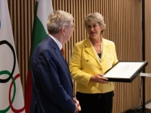 Почетният президент на МОК Томас Бах поздрави Весела Лечева