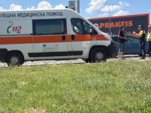 Линейка и товарен автомобил се удариха във Велико Търново, в болничната кола е имало пациент