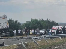 Поредна тежка катастрофа с тир на АМ "Тракия": Има сериозно пострадали хора