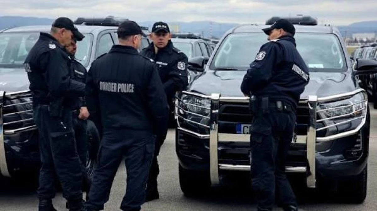 Защо близо 11 хиляди служители на МВР в пенсионна възраст