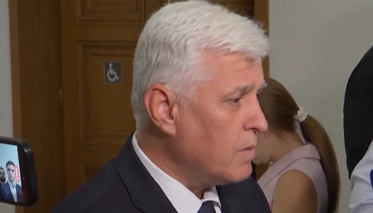 Министър Стоянов: "Коалиция на желаещите" няма как да бъде реализирана, ако няма траен мир