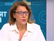 Весела Чернева: Очевидно правителството се опитва да говори едно пред българската публика и друго пред Брюксел