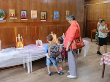 Изложба на икони дело от малки зографи откриха в Чепеларе