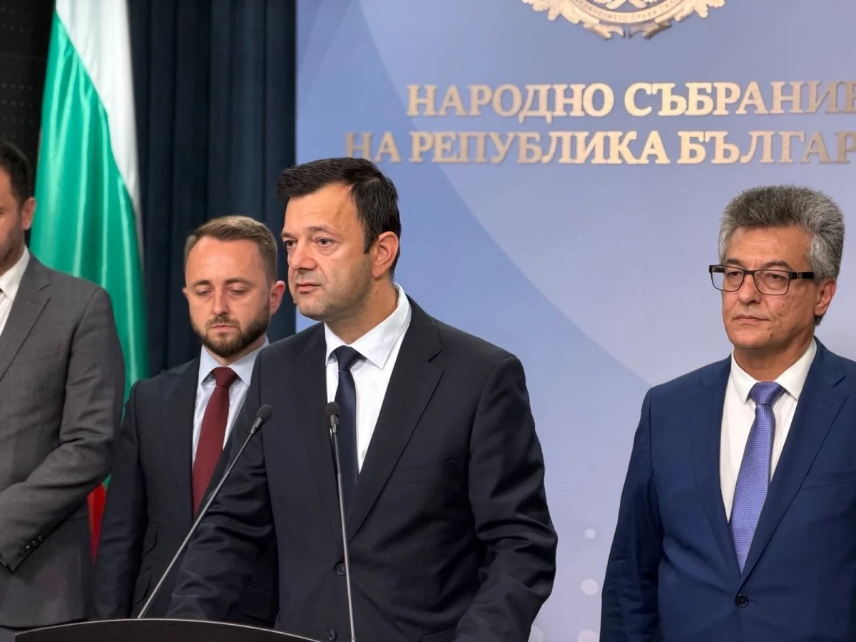 В изпълнение на предизборните си обещания групата на Прогресивна България