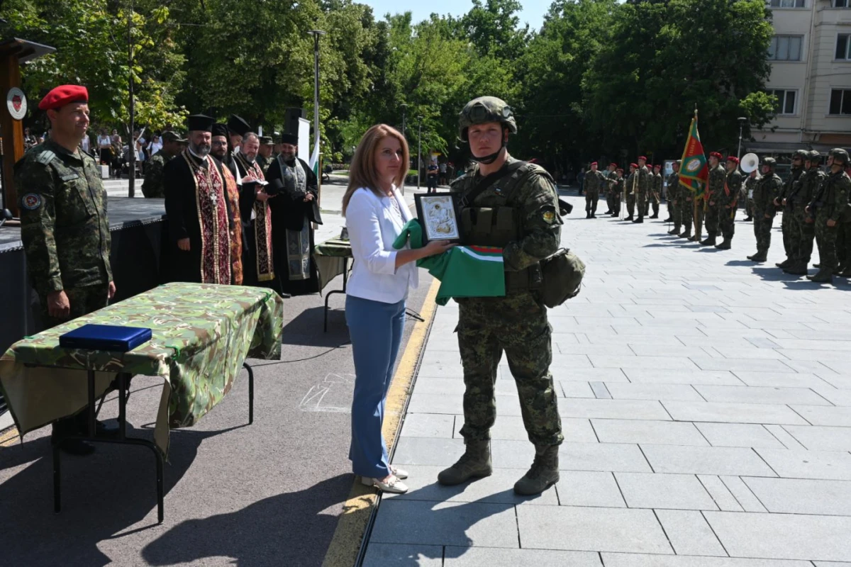 С тържествена церемония пред площада на Община Стара Загора днес