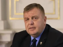 Красимир Каракачанов: Изборни секции зад граница трябва да има само в посолствата и консулствата
