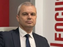 "Възраждане" иска оставката на външния министър