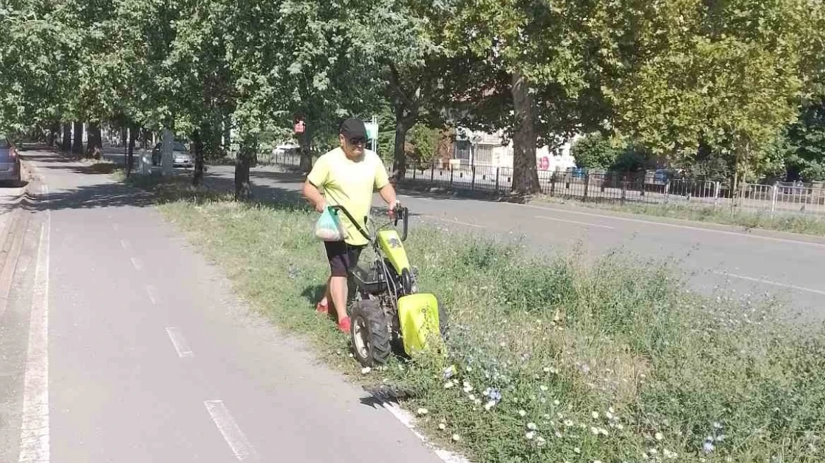 Екипите на ОП Паркстрой и ДЗЗД Паркстрой продължават и в
