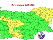 Жълт код за гръмотевични бури, но и слънце