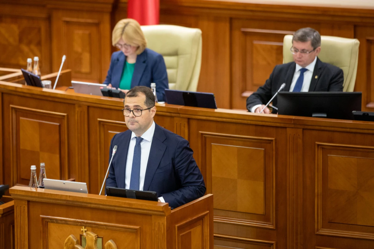 Парламентът на Молдова одобри ново правителство начело с министър председателя