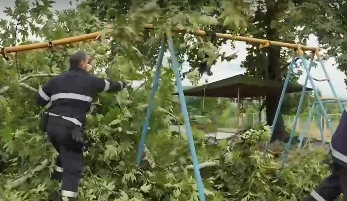 Всичко започнало като обикновена лятна буря но буквално за десетина секунди