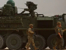 Правителството спести над 12.6 млн. долара от договора за боеприпаси за машините "Страйкър"