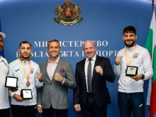 Спортният министър отличи боксовите национали за представянето им на Световната купа в Китай