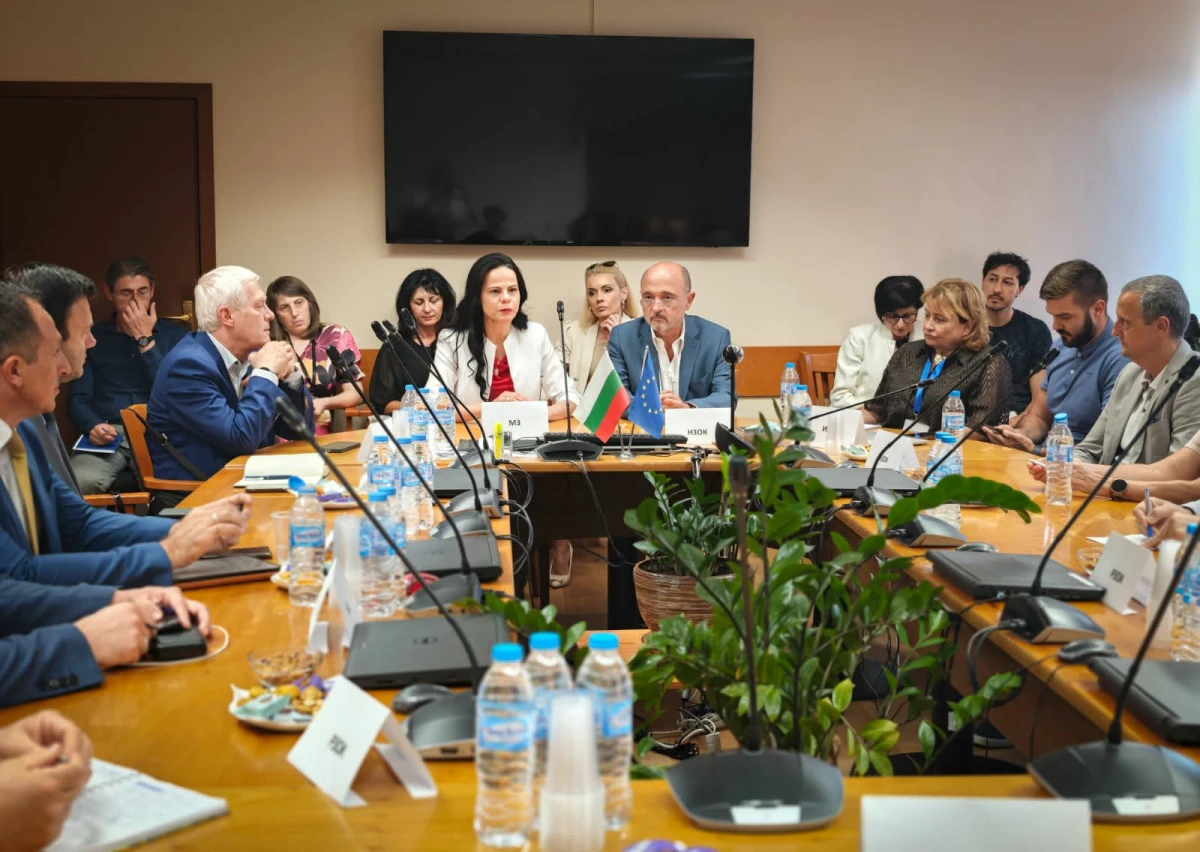 Националната здравноосигурителна каса НЗОК Министерството на здравеопазването и представители на