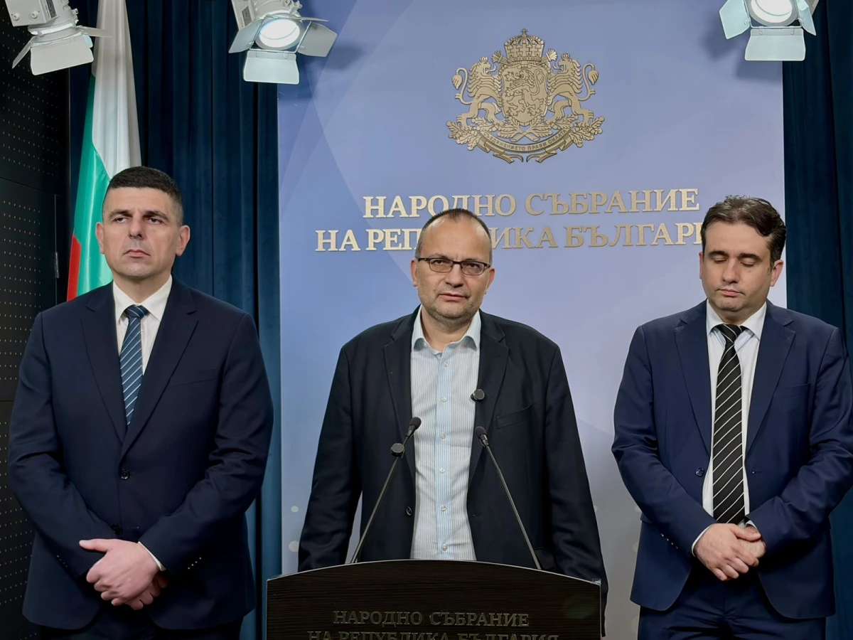 Гласуването на бюджета показа че няма пилот в самолета няма