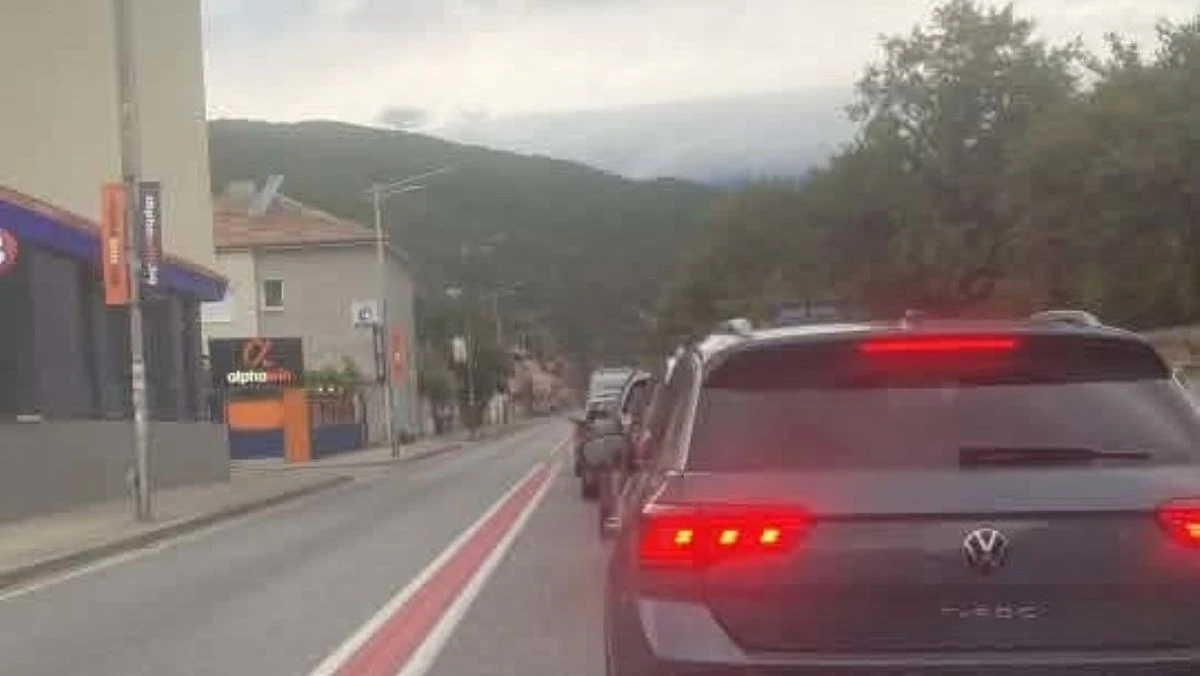 Верижна катастрофа блокира движението в района на Кресна предаде читател