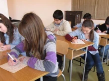 ДБ поставят фокус върху изучаването на български като втори език, искат и помагала