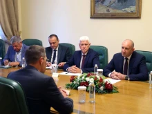 Радев обсъди възможностите за производството на високотехнологични продукти в сферата на отбраната