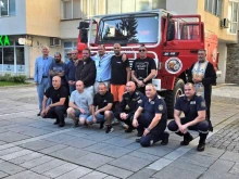 Доброволците от Разлог се сдобиха с нова пожарна кола и специализирана техника