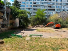 Започна обновяването на междублоково пространство в столичния "Дружба" 1